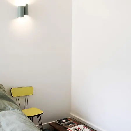 Apartment Design With Wifi In The Heart Of